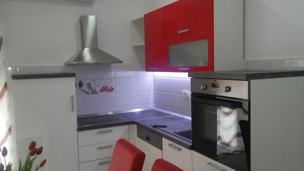 Apartment Vedran Kastela Bagian luar foto