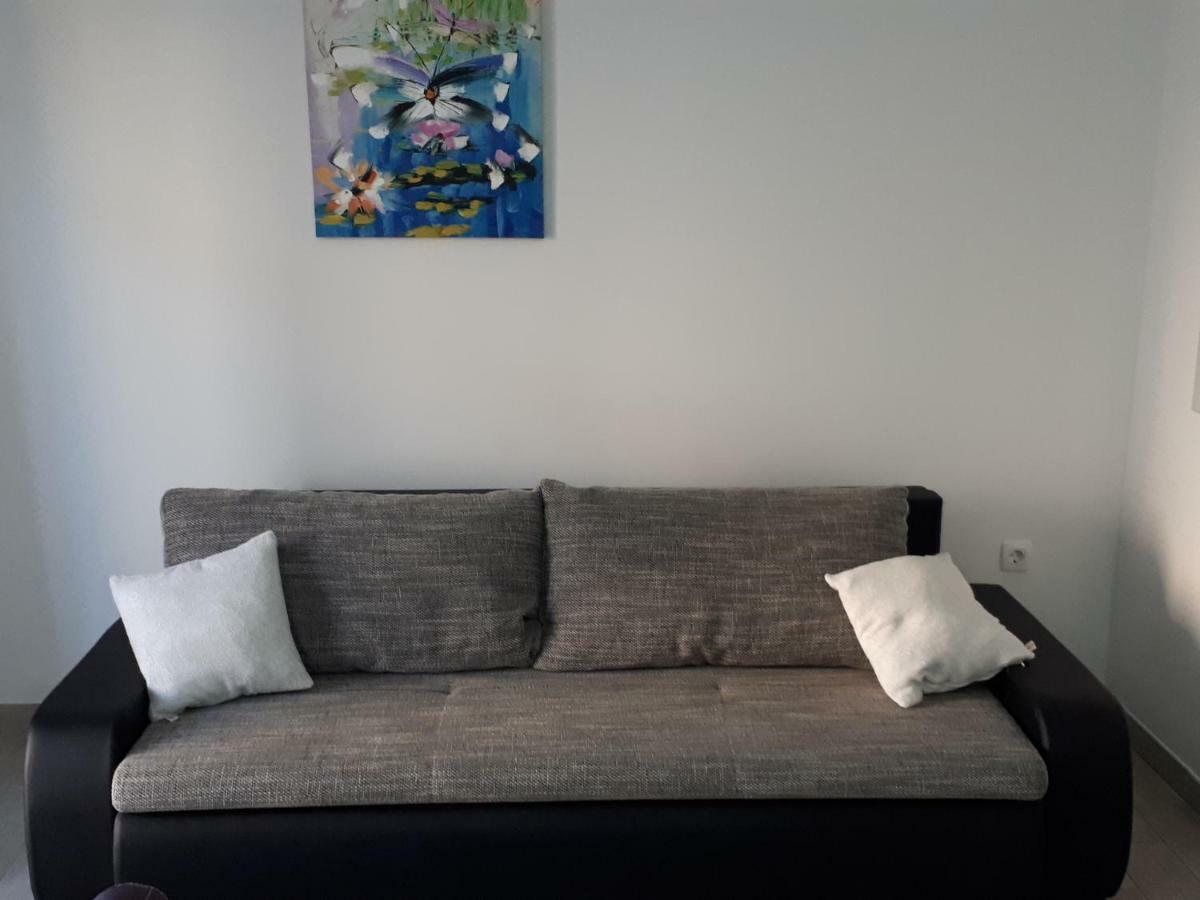 Apartment Vedran Kastela Bagian luar foto
