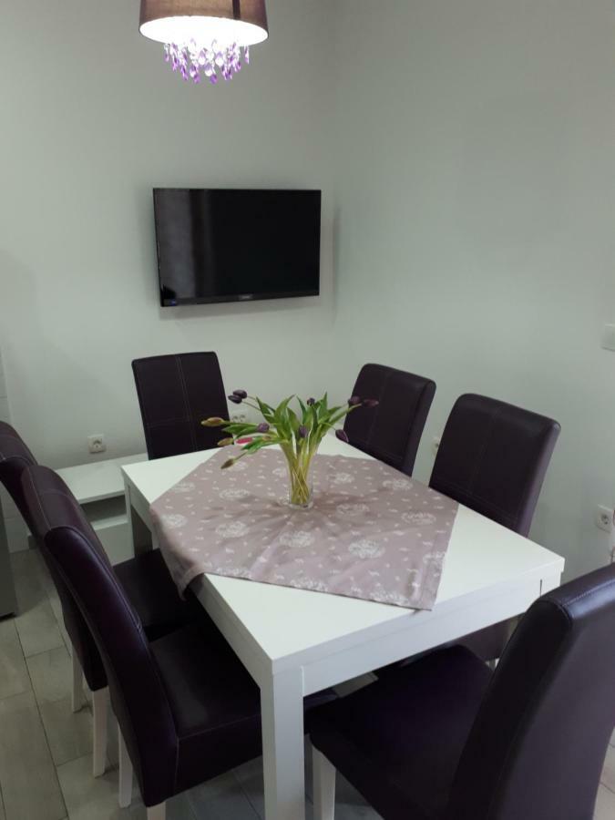 Apartment Vedran Kastela Bagian luar foto